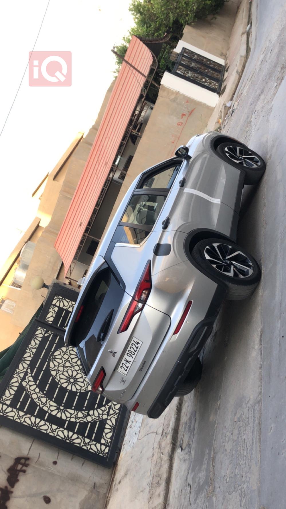 ميتسوبيشي اوتلاندر